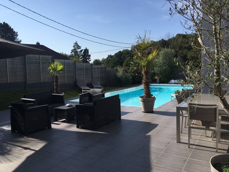 ACHETER UNE MAISON AVEC PISCINE A MONT ST AIGNAN 76130